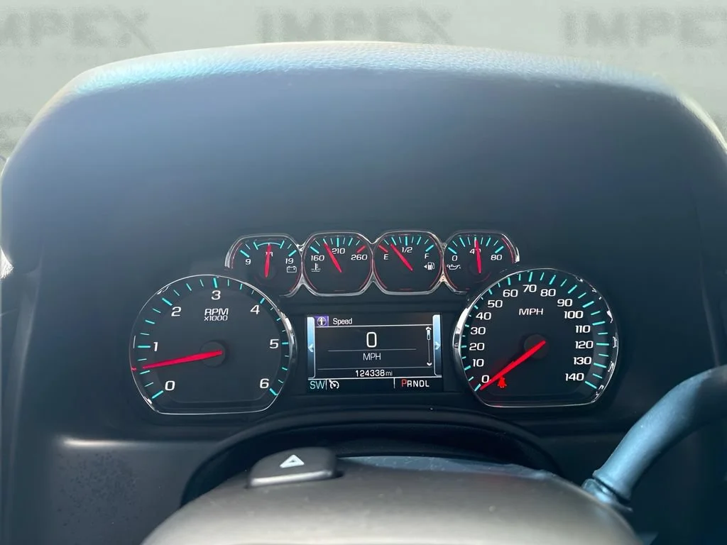Used 2018 BLACK Chevrolet Premier image 30