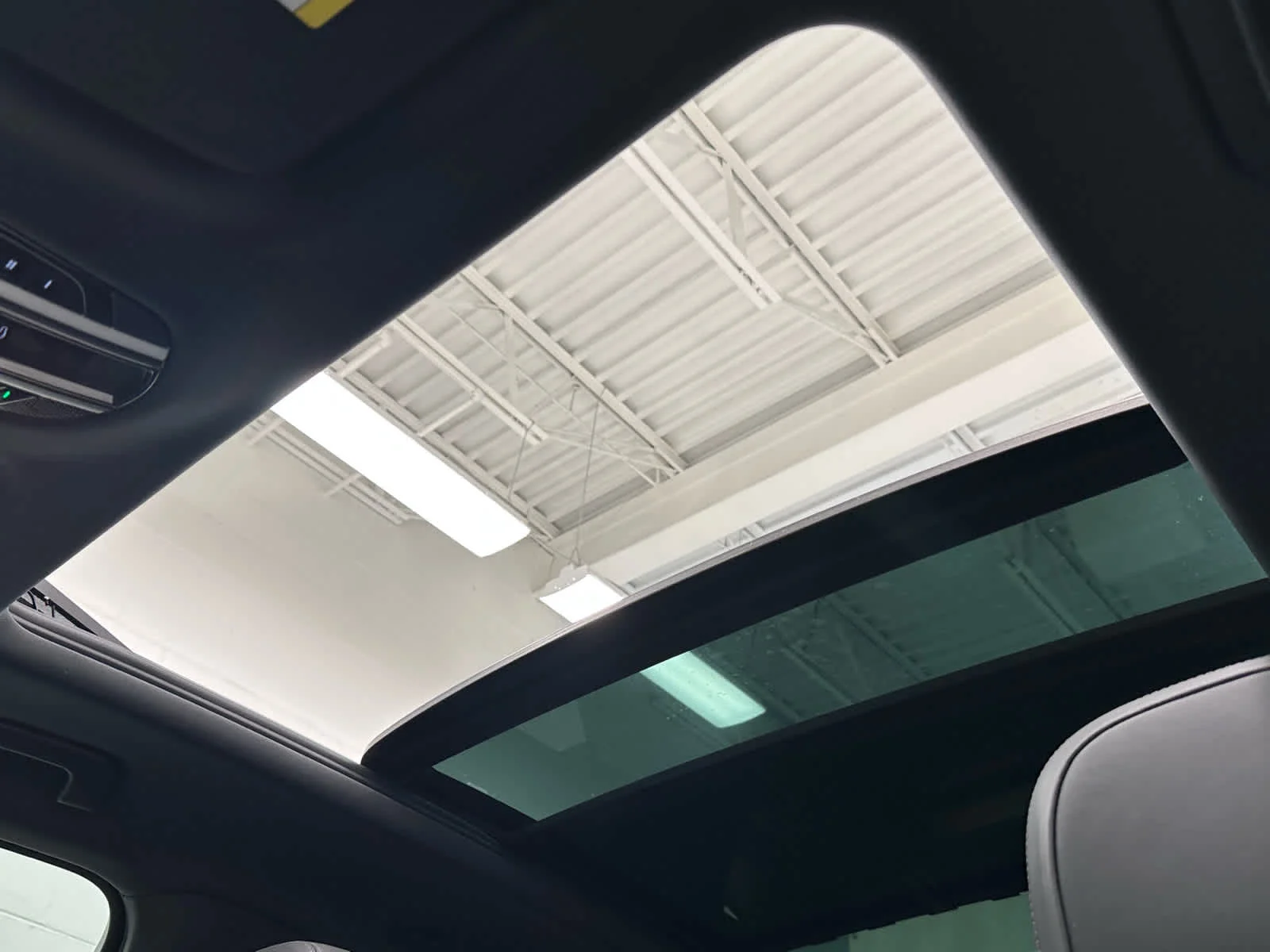 Used 2021 White Porsche  image 43