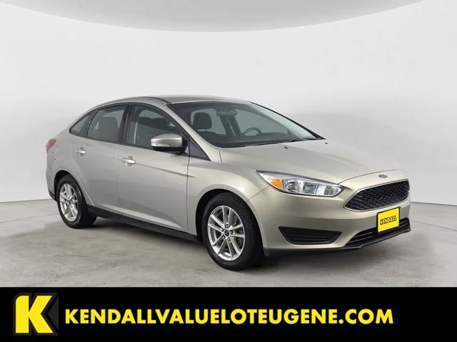 Used 2015  Ford SE image 3