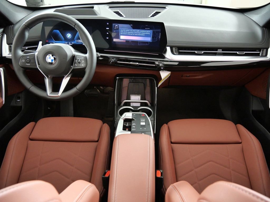 New 2026 Mineral White Metallic BMW xDrive28i image 5