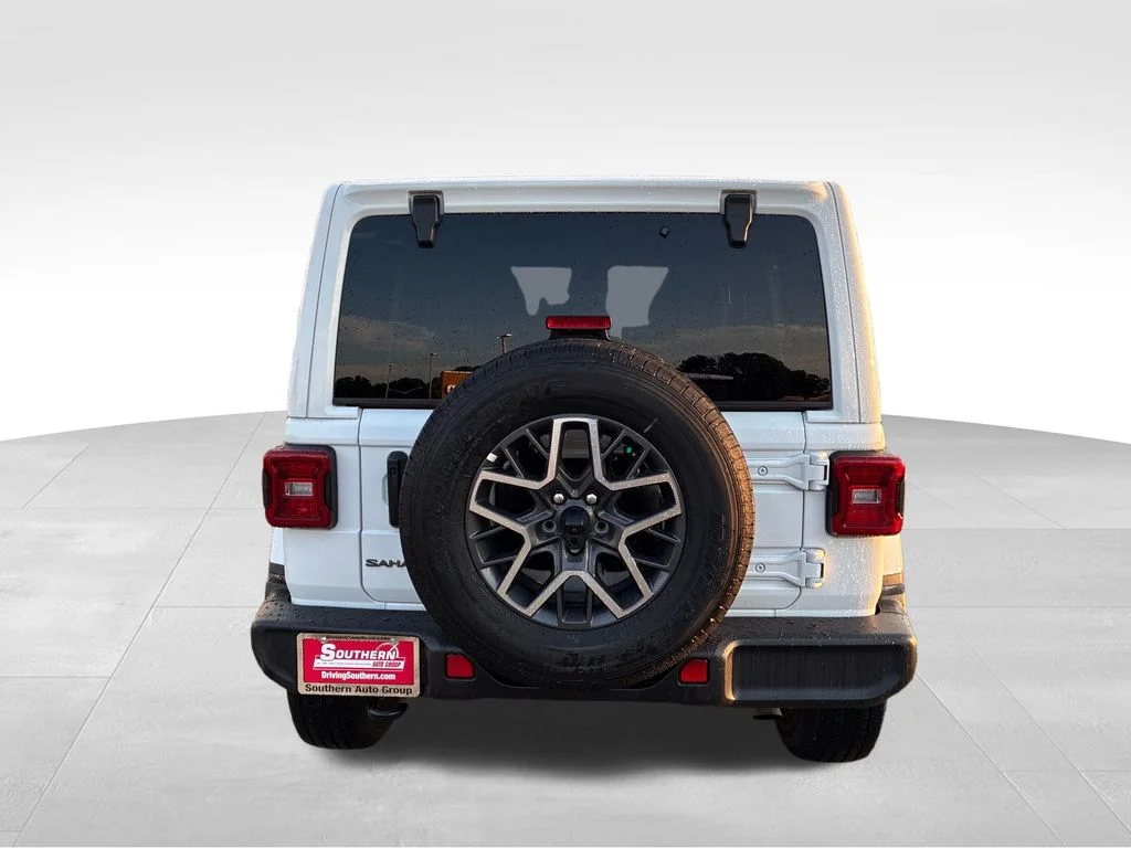 Used 2026 White Jeep Sahara image 4