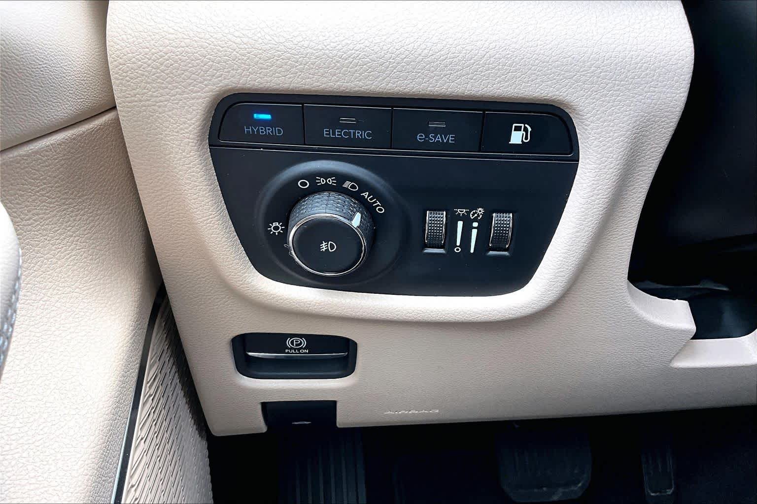 Used 2024 Silver Zynith Jeep  image 34