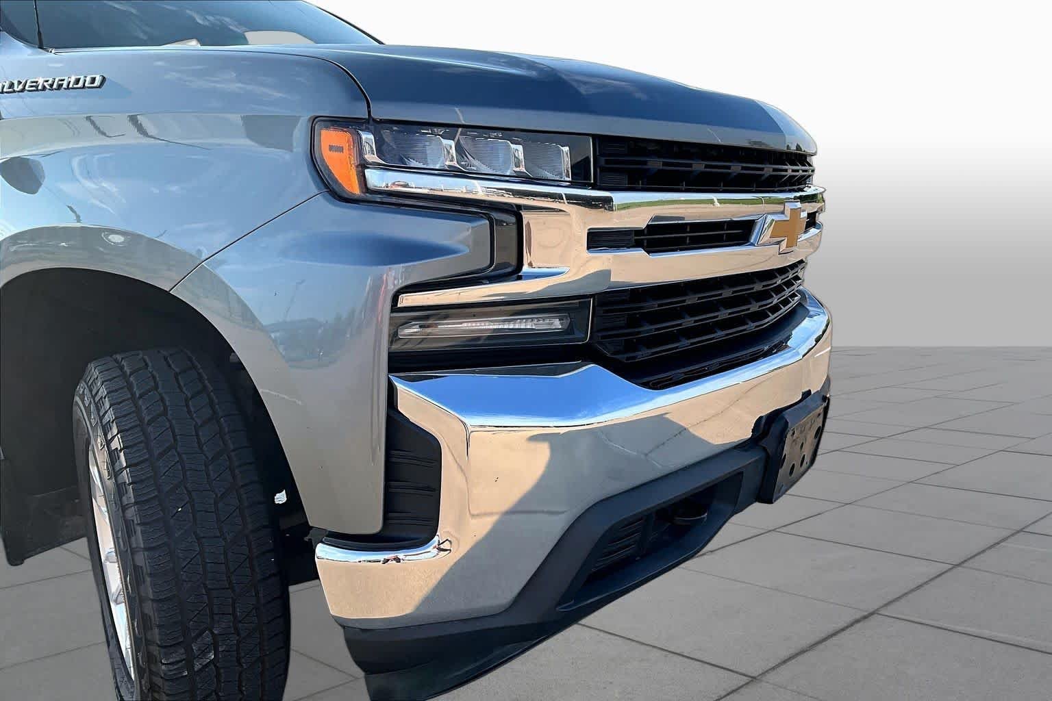 Used 2020 Satin Steel Metallic Chevrolet LT image 28