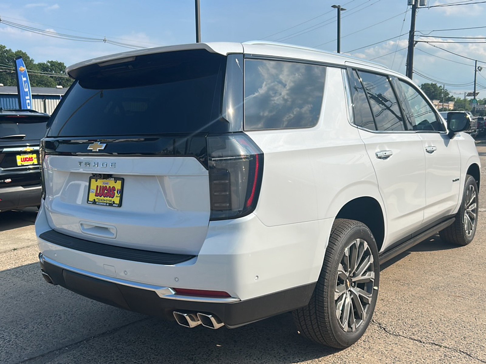 New 2026 Polar White Tricoat Chevrolet High Country image 8