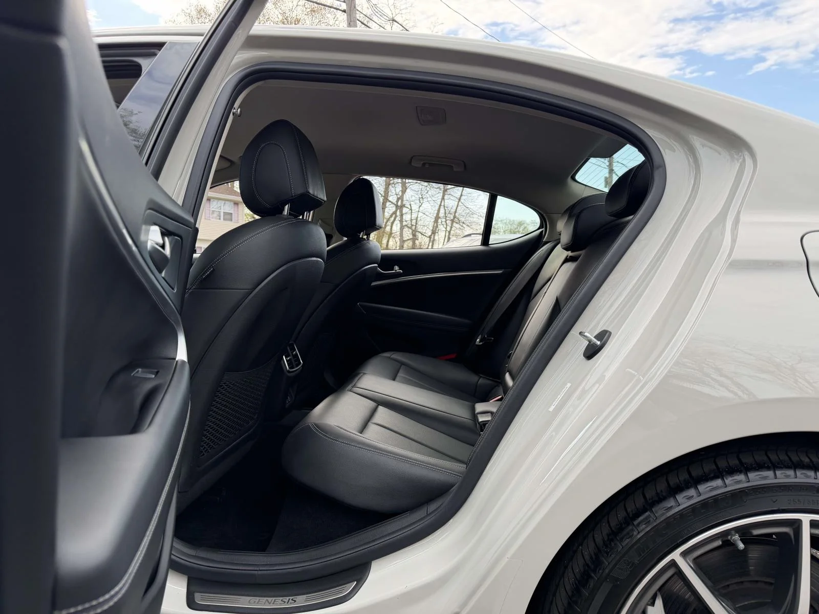 Used 2025 Gray Genesis 2.5T image 16