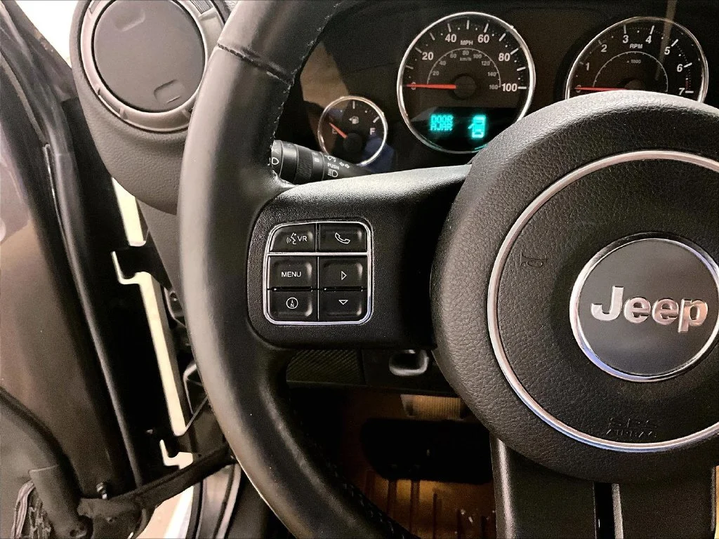 Used 2014 Gray Jeep Unlimited Sport image 11