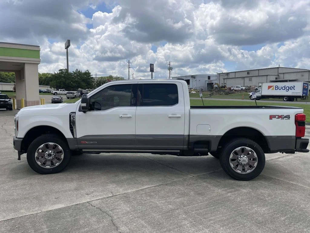New 2026 Star White Metallic Tri-Coat Ford F-350® King Ranch® image 6