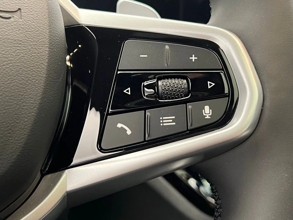 2026 BMW 3 Series 330i - Photo 18