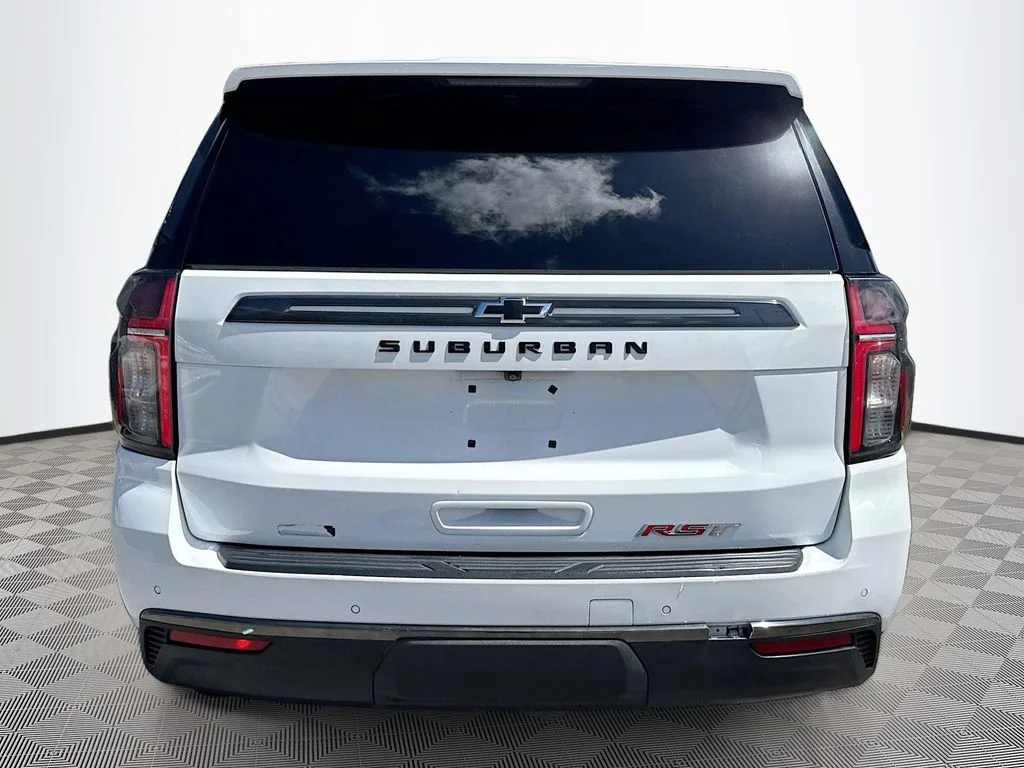 2022 Chevrolet Suburban RST - Photo 7