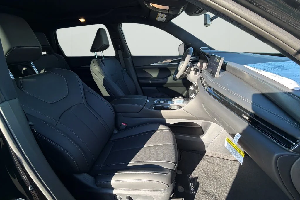 New 2027 MINERAL BLACK INFINITI Sport AWD image 14