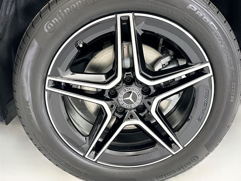 New 2026 Mountain Grey Metallic Mercedes-Benz GLB 250 image 29