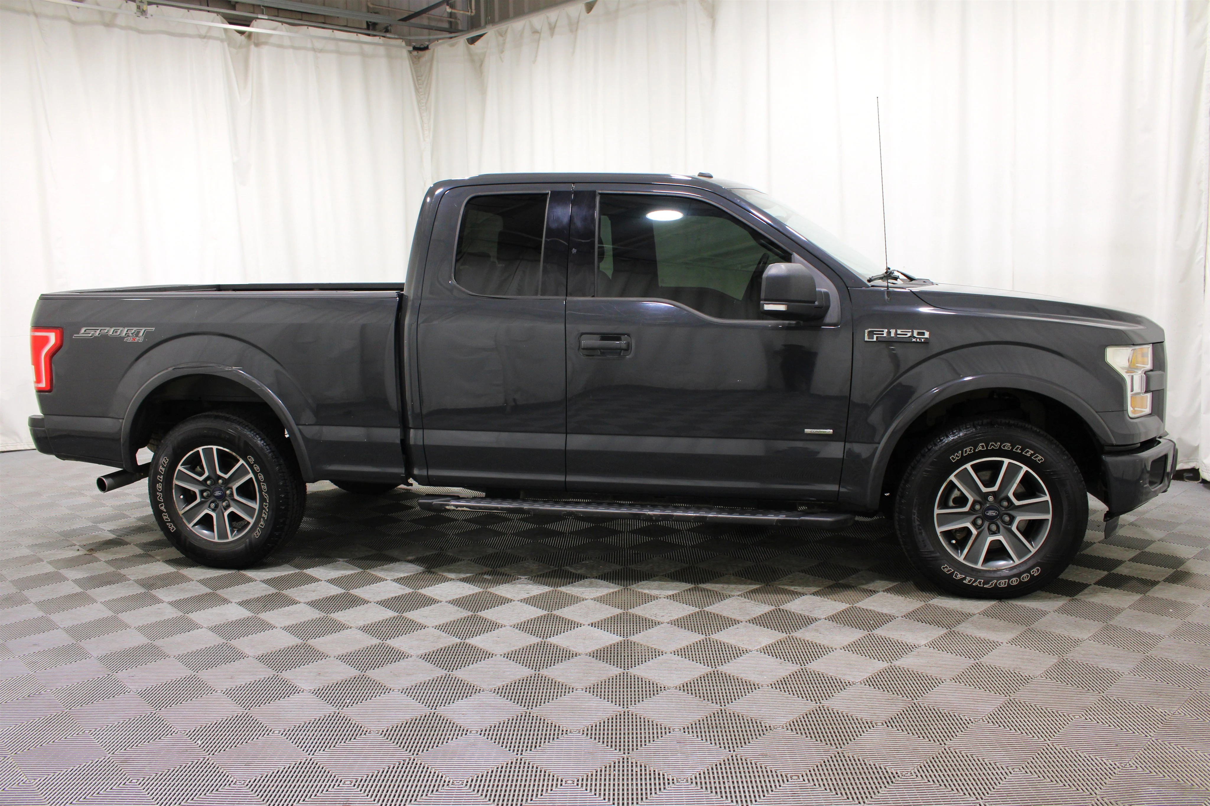 2016 Ford F-150 XLT - Photo 29