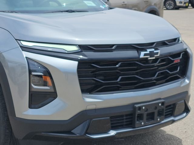 Used 2025 Gray Chevrolet RS image 7