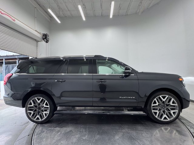 Used 2025 Dark Matter Gray Metallic Ford Platinum image 15
