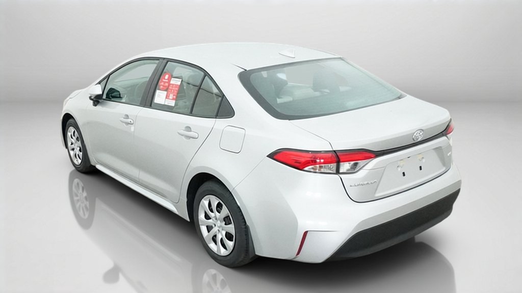 New 2027 Classic Silver Metallic Toyota LE image 14