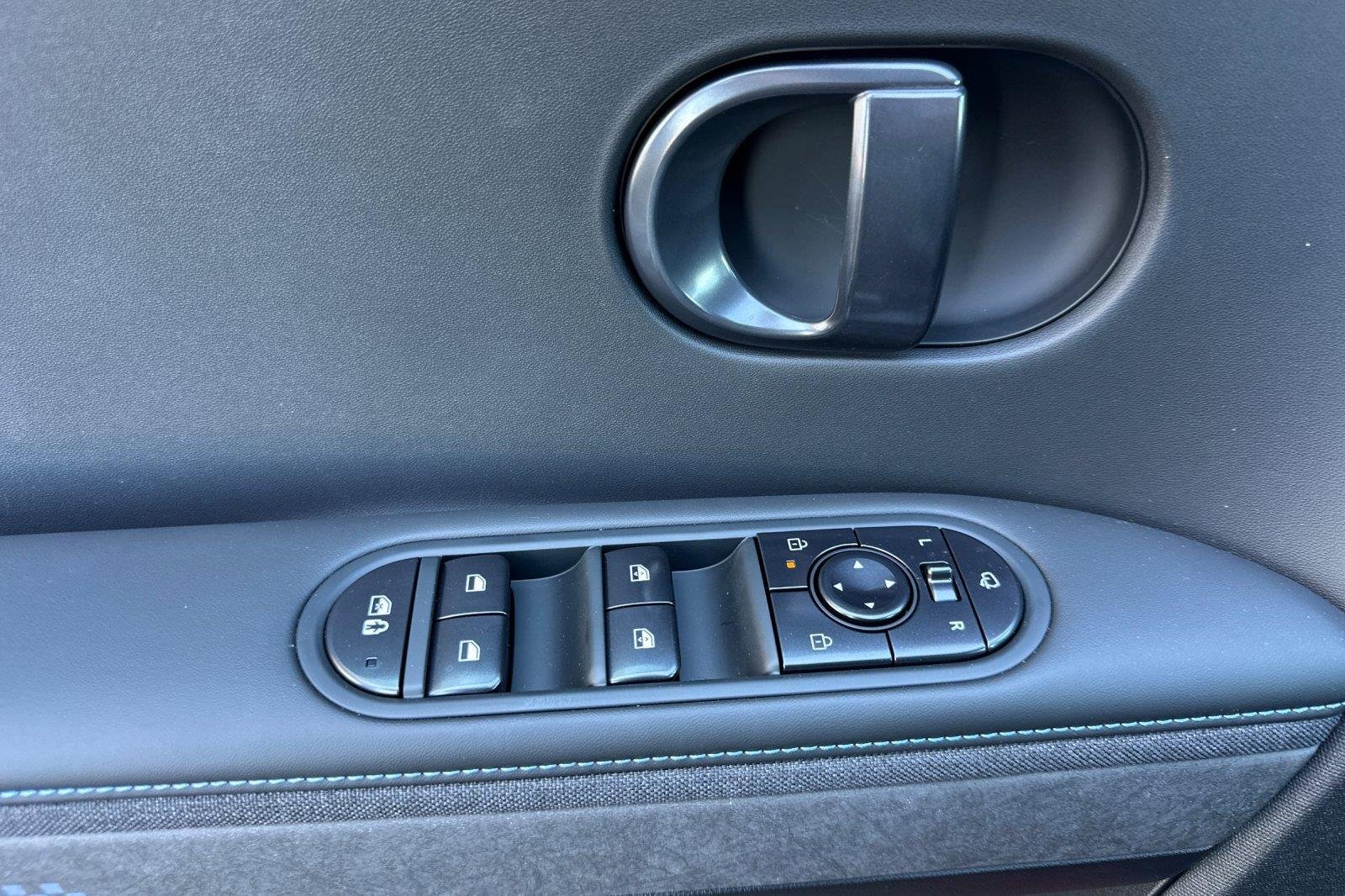 New 2025 Abyss Black Hyundai AWD image 32