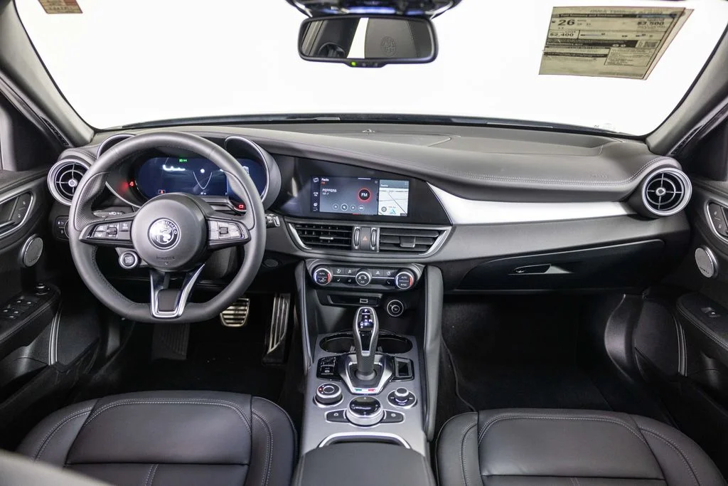 2026 Alfa Romeo Giulia Base - Photo 22