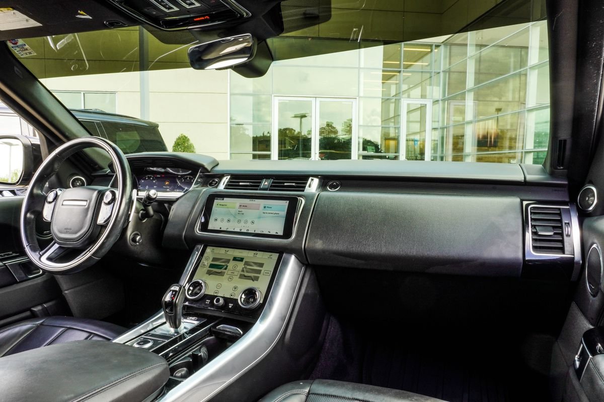 Used 2022 Silver Land Rover HSE Silver Edition image 19