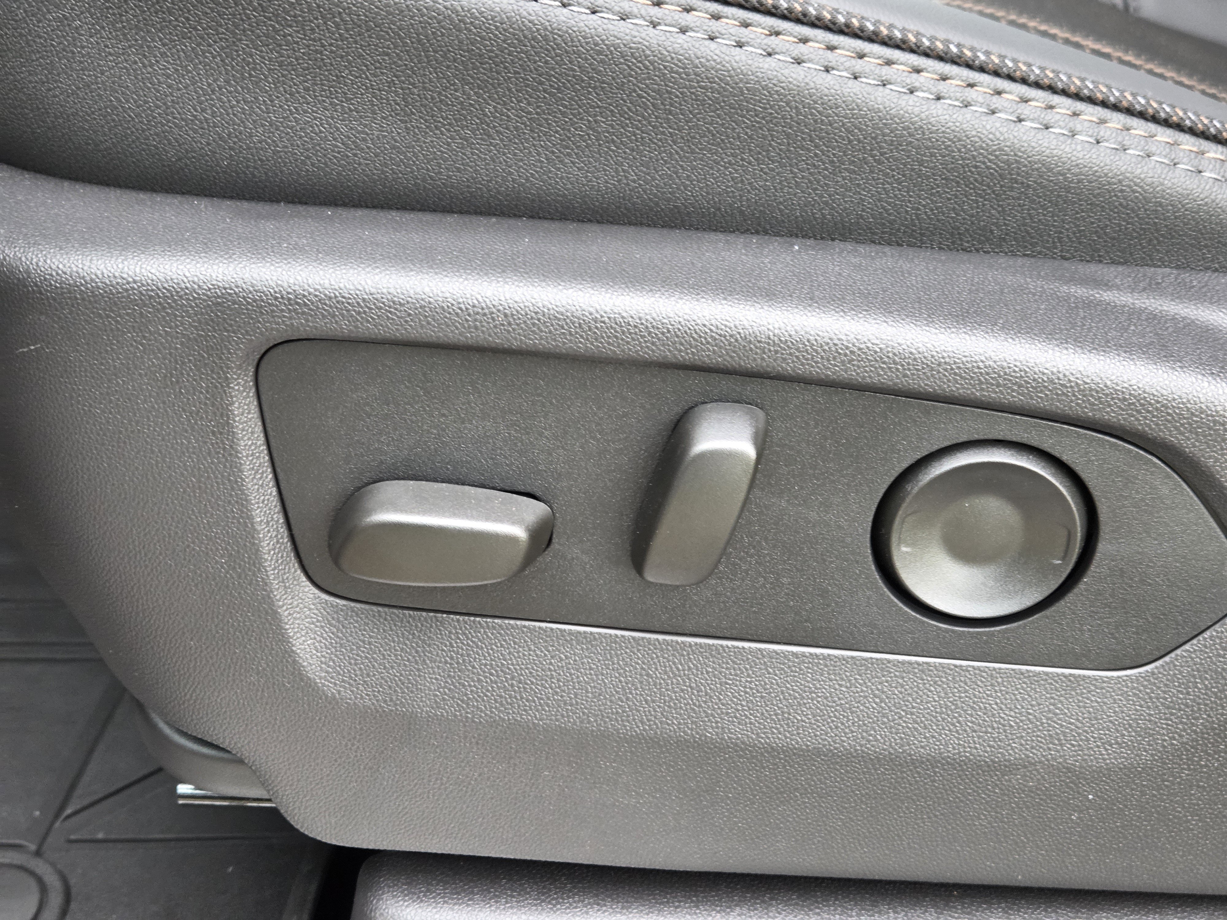 2026 Chevrolet Silverado 1500 High Country - Photo 20