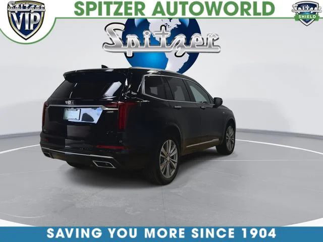 Used 2024  Cadillac Premium Luxury image 10