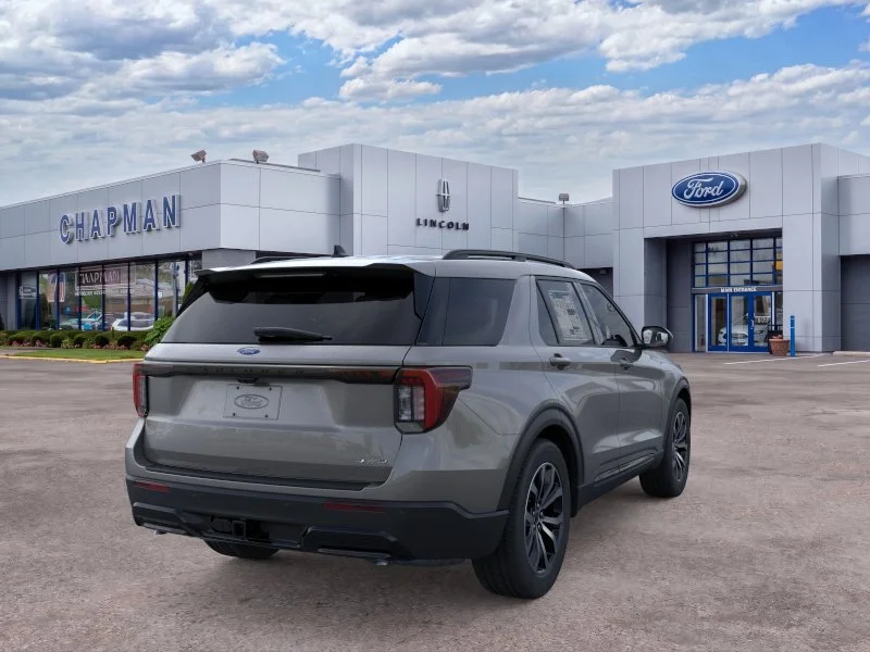 2026 Ford Explorer ST-Line - Photo 8