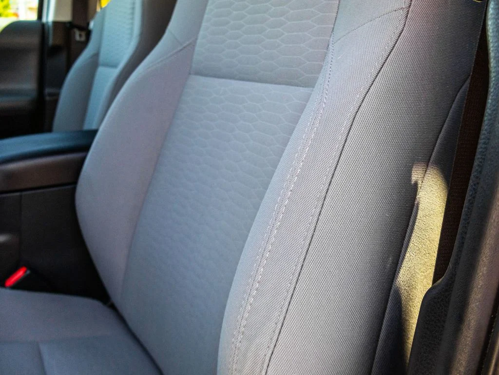 Used 2019 White Toyota SR5 image 17