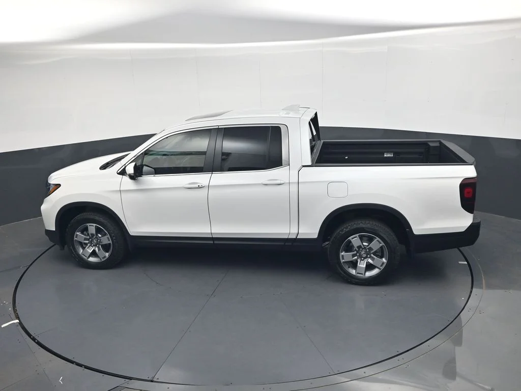 New 2026 Platinum White Pearl Honda RTL image 24