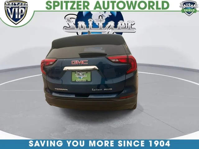 Used 2020 Blue GMC SLE image 8