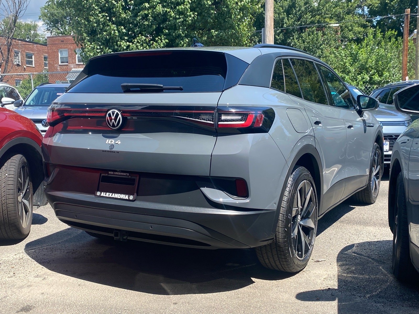 Used 2023 Volkswagen ID.4 PRO S with VIN 1V2WNPE83PC041300 for sale in Alexandria, VA
