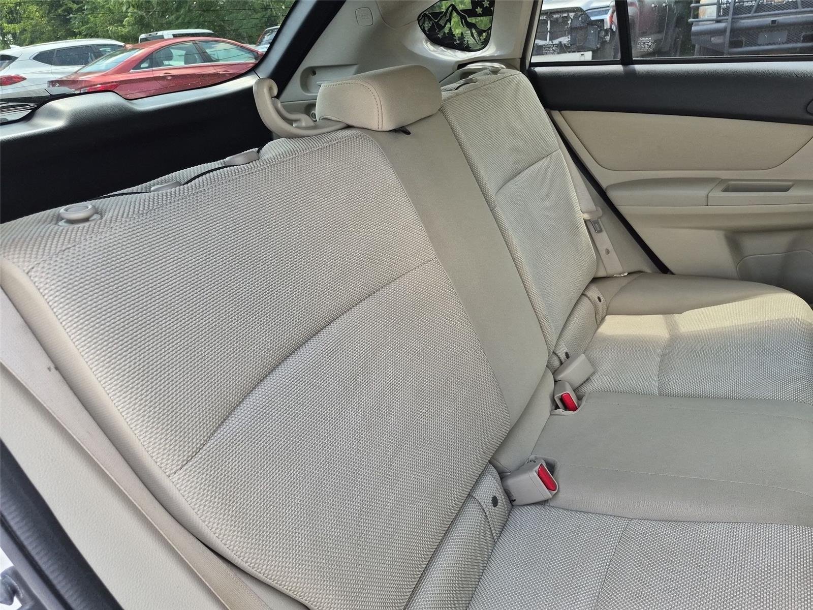 Used 2014 Satin White Pearl Subaru Premium image 34