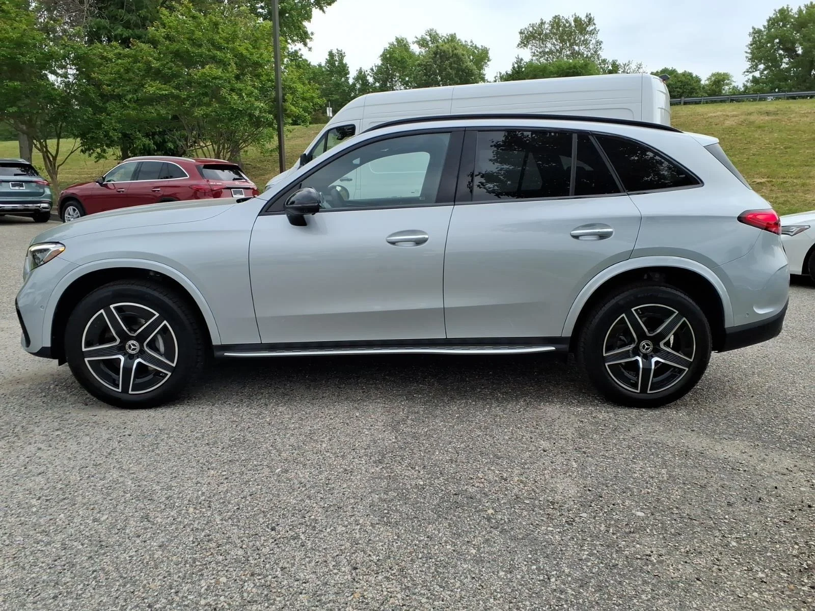 New 2026 SILVER Mercedes-Benz GLC 300 image 11