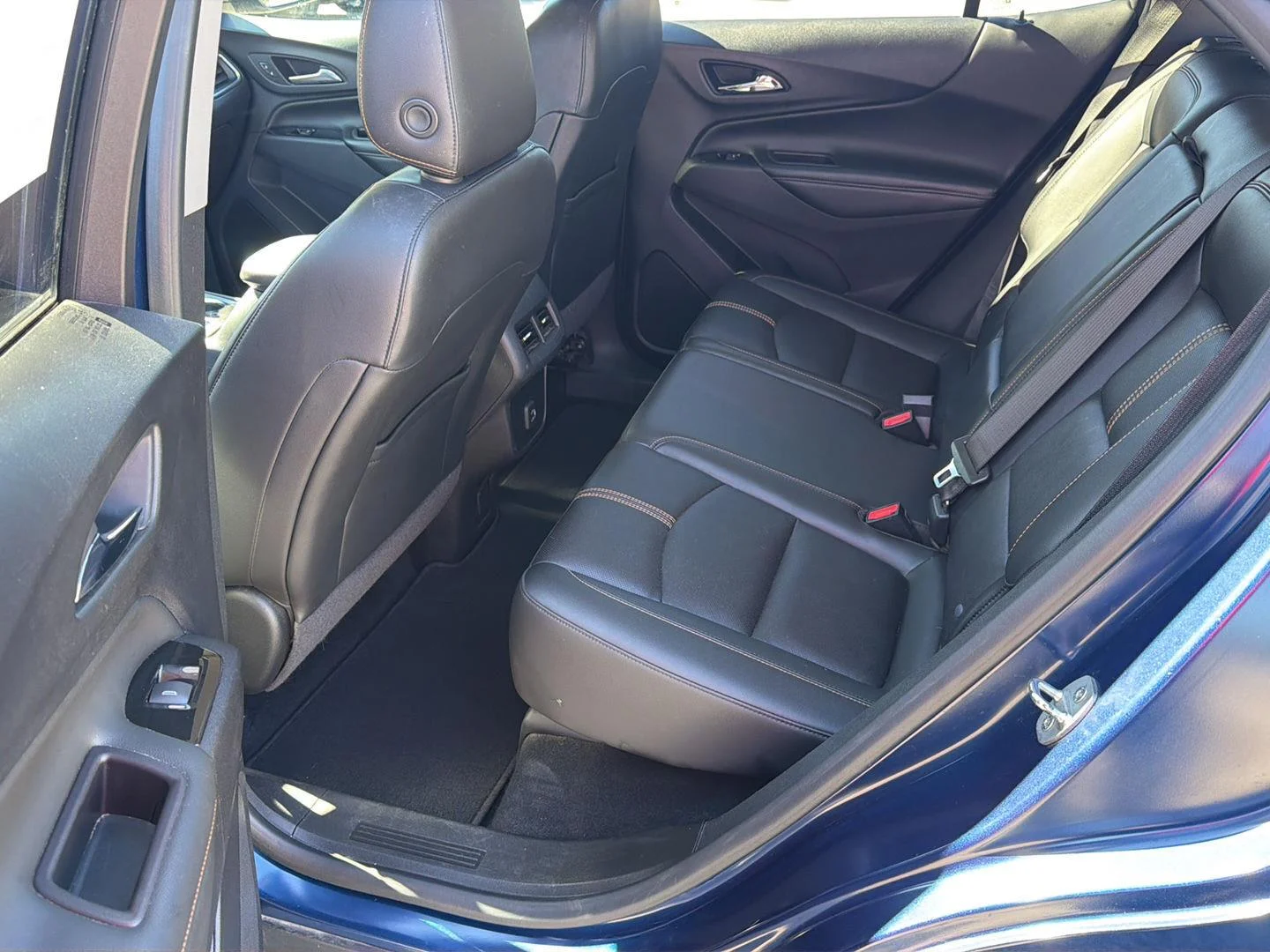 Used 2022 Blue Glow Metallic Chevrolet Premier image 18