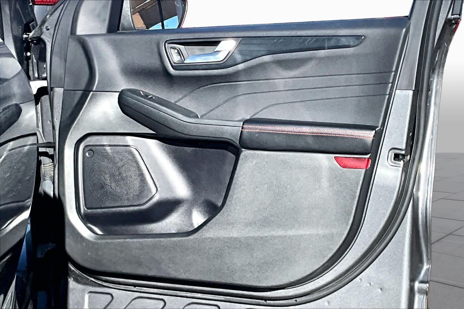 Used 2023 Carbonized Gray Metallic Ford ST-Line image 23