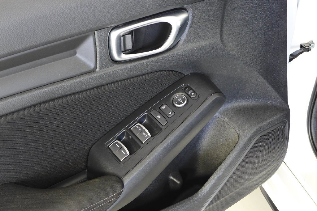 Used 2025 White Honda Sport image 12