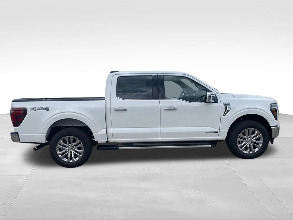 New 2026 Star White Metallic Tri-Coat Ford Lariat® image 35