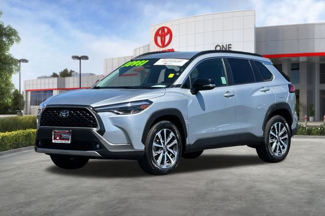 Certified Used 2025 Silver Toyota XLE image 10