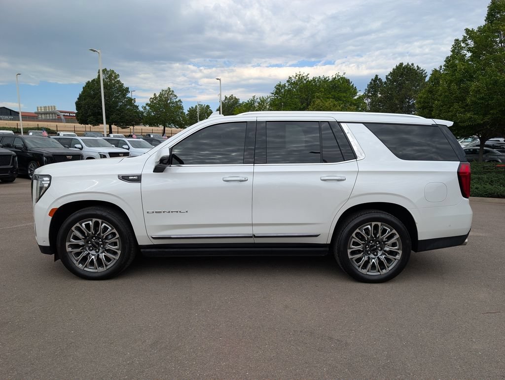 Used 2024 White Frost Tricoat GMC Denali Ultimate image 3