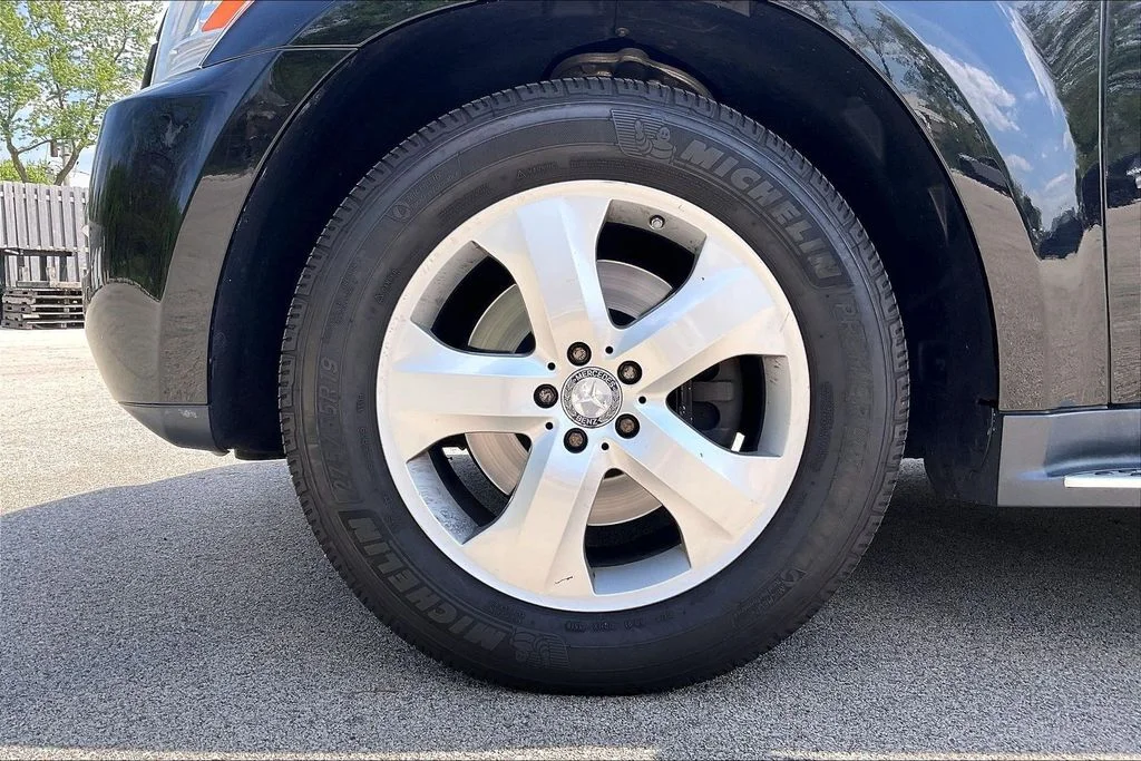 Used 2012 Black Mercedes-Benz GL 450 image 8