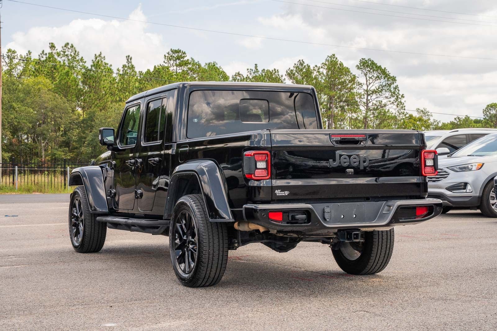 Used 2023 Black Jeep Overland image 5