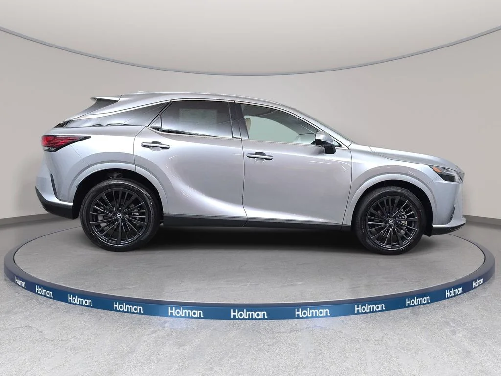 New 2026 Iridium Lexus PREMIUM image 4