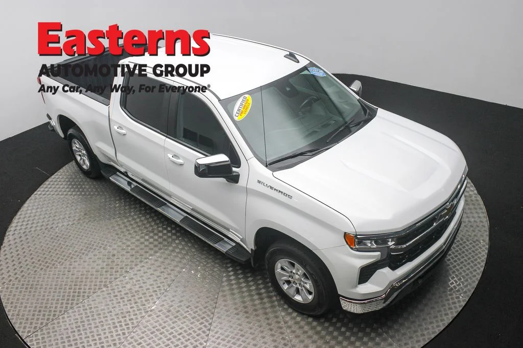 Used 2024 White Chevrolet LT image 3