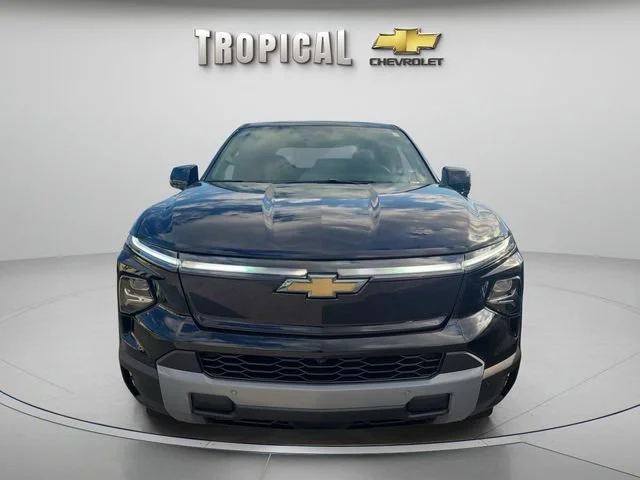 New 2026 Black Chevrolet LT - Extended Range image 6