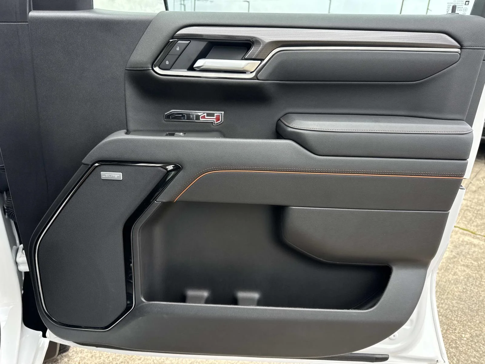 Used 2025 Onyx Black GMC AT4 image 13