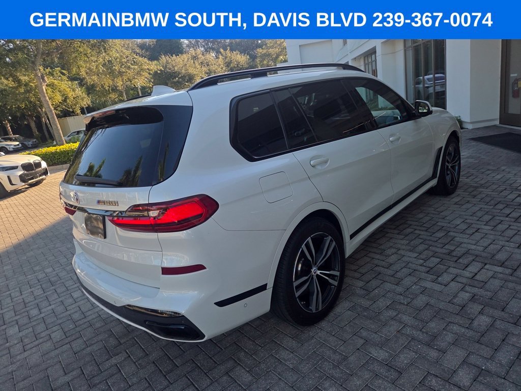 Used 2022 White Metallic BMW M50i image 25