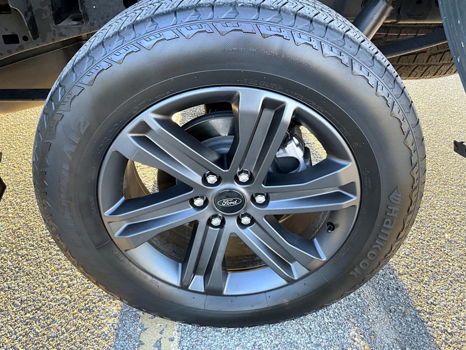 Used 2023 Blue Ford XLT image 25