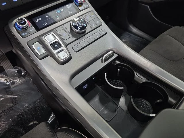 Used 2024 White Hyundai Calligraphy Night Edition image 25