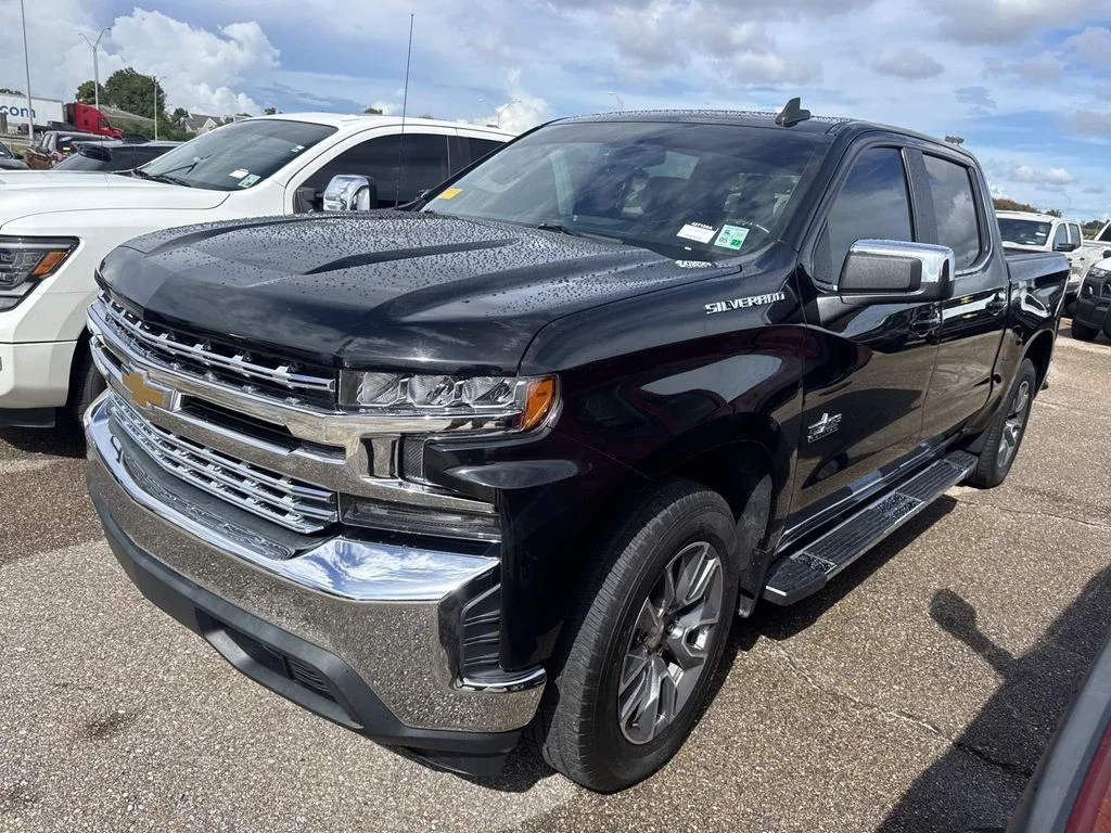Certified Used 2020 Black Chevrolet LT image 3