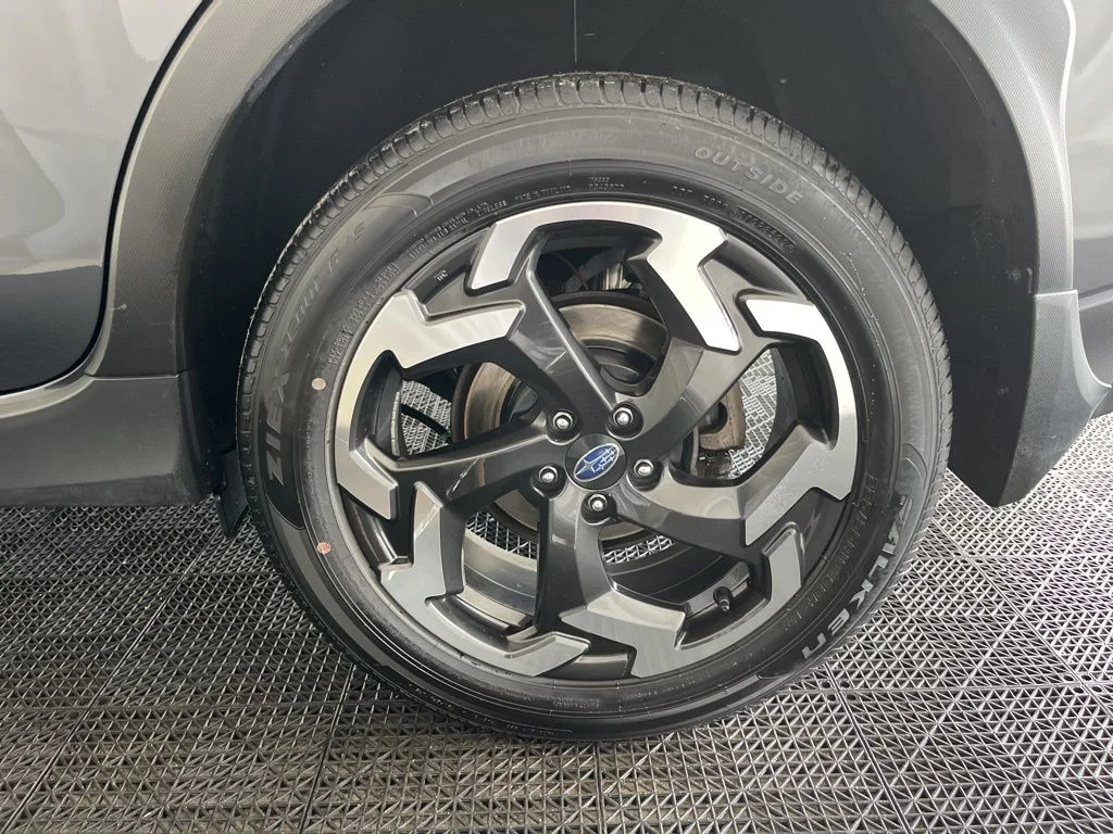 Used 2023 Gray Subaru Limited image 28