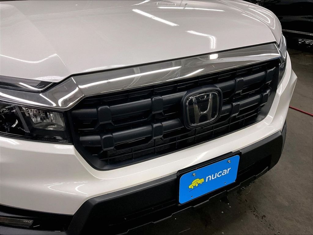 Used 2024 White Honda RTL image 32