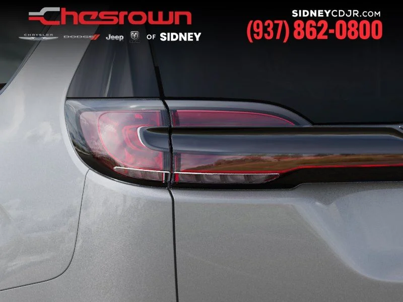 New 2026 Silver Mist Clear-Coat Exterior Paint Chrysler Select image 9